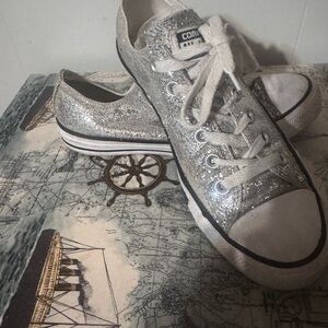 Converse Silver Glitter All Star Sneakers, size 8